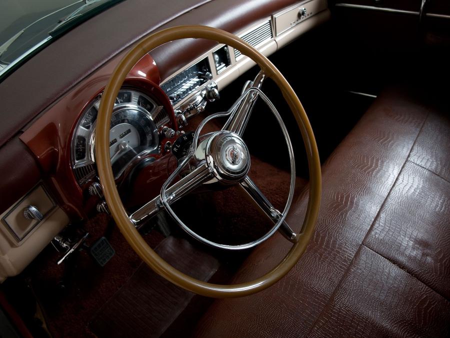  Chrysler New Yorker Town & Country 1953 года  (фото 3 из 4)